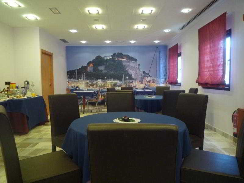 Hotel Castillo Дения Екстериор снимка